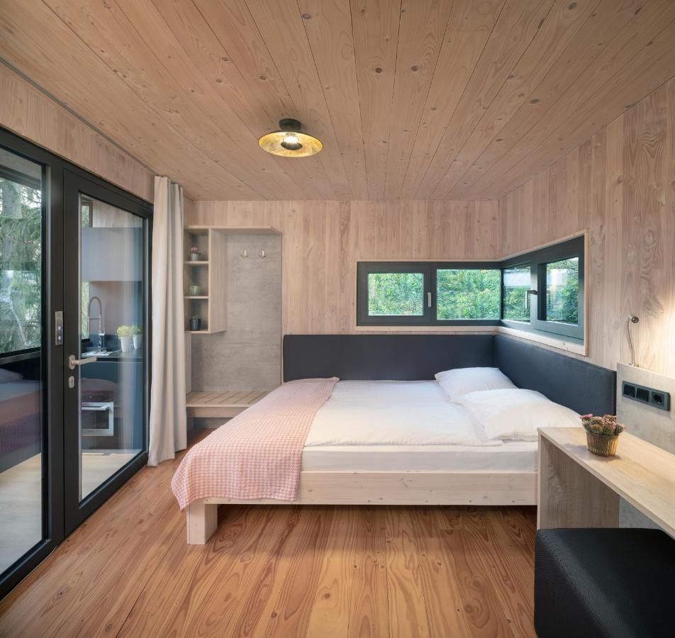 Baumhaus Im Vogelgesang Lägenhet Heuchelheim-Klingen Exteriör bild